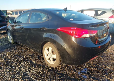 2013 Hyundai Elantra Gls z USA, uszkodzony, nr VIN 5NPDH4AE5DH315896